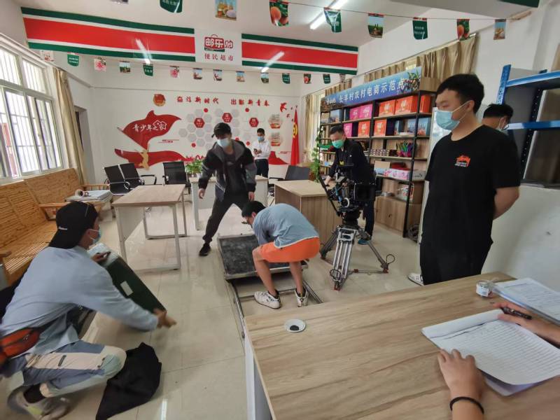弋阳县广告片拍摄公司：极简主义践行者，少即是多的视觉哲学